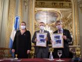 Izamiento en Malvinas_200 años