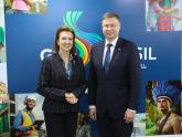 Mondino con el Comisario de Comercio de la Unión Europea (UE), Valdis Dombrovskis