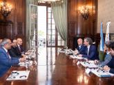 Canciller Cafiero con autoridades de la India