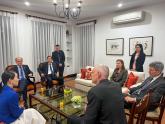 Encuentro con empresarios, importadores e inversionistas locales 