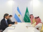 El canciller Cafiero mantuvo bilaterales con el Ministro de Asuntos Exteriores de Arabia Saudita, Faisal Bin Farhan Al Saud