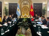 Reunión bilateral de los Cancilleres de Argentina y Vietnam y sus delegaciones 
