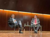 Alfonsín brindó una conferencia sobre los 40 años de democracia en Argentina