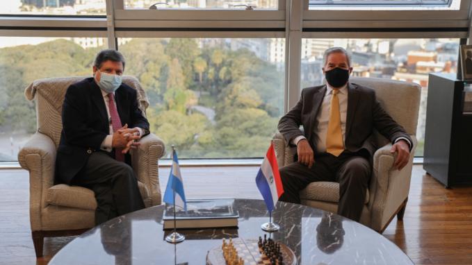 Encuentro de Felipe Solá y su par de Paraguay