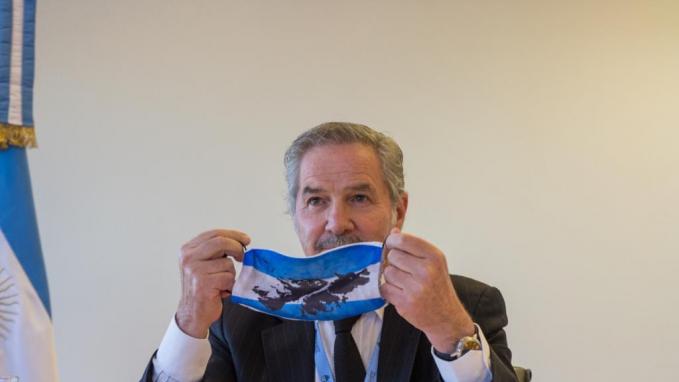 Felipe Solá en el Senado