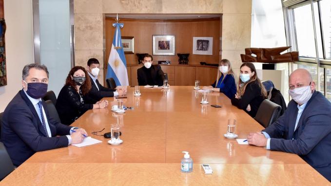 Cancillería y Ministerio de Salud