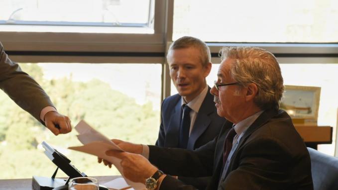 Bilateral de Solá con par francés