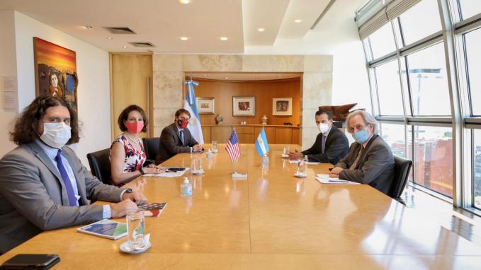 Cancillería y Embajada de EEUU