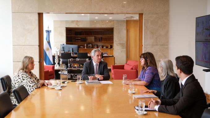 Cancillería realizó una nueva entrega de documentos históricos al Museo Conmemorativo del Holocausto de Estados Unidos