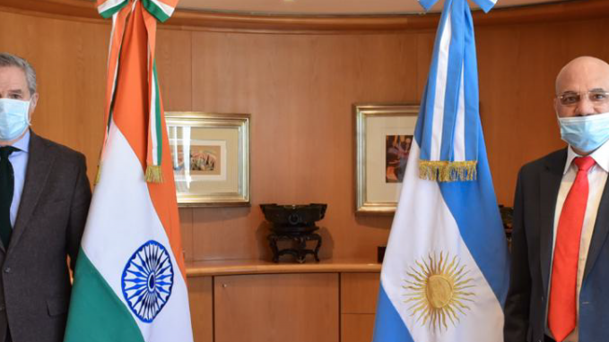Canciller Solá y Embajador de la India
