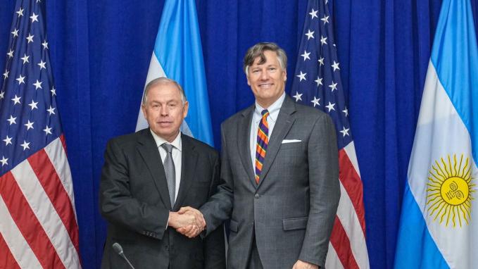 Werthein se reunió con Christopher Landau